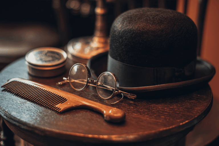 verschillende accessoires van beroemdheden voor de pubquiz